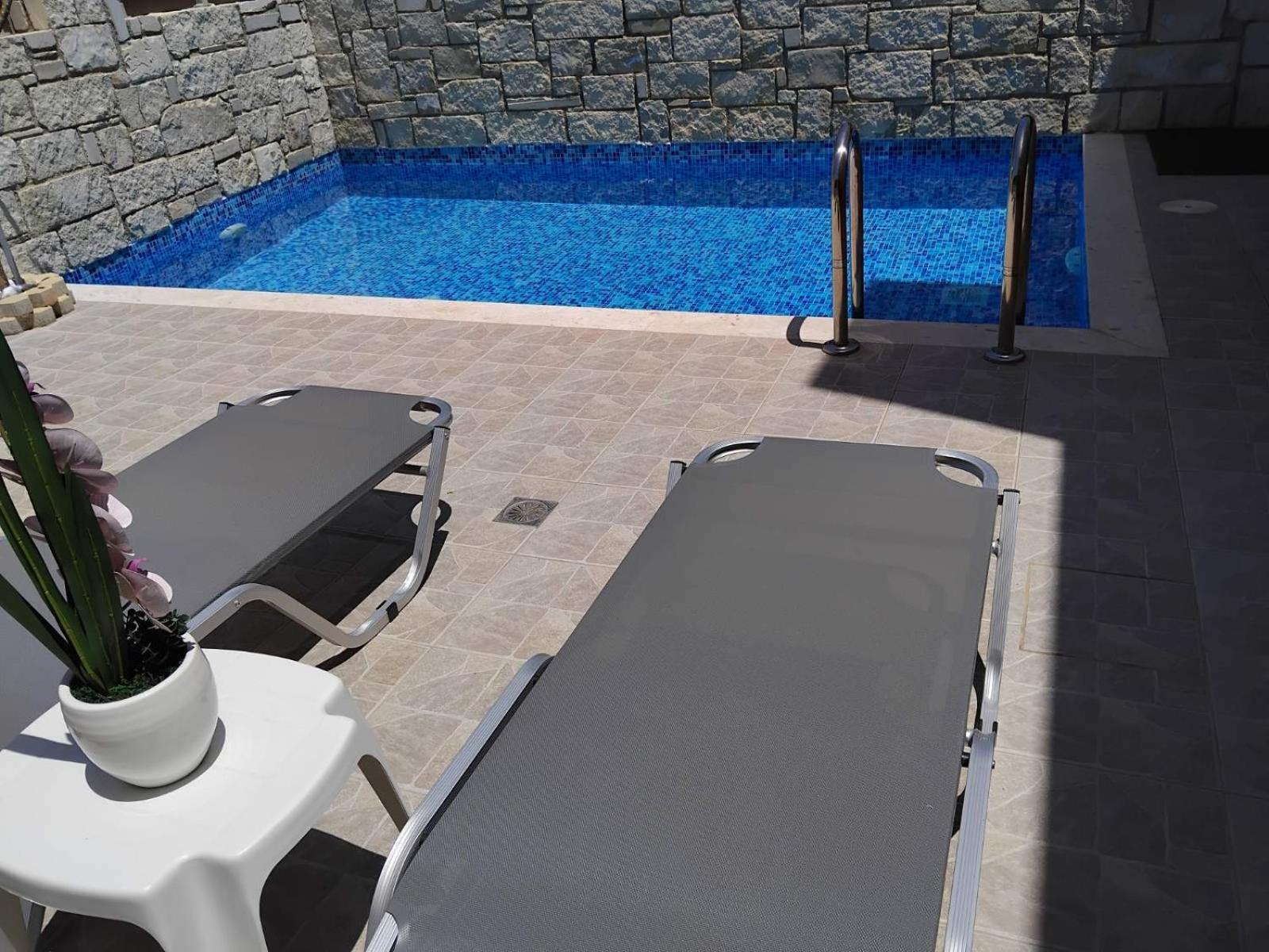 “Theeporto” Maisonette With Pool Gouves Exteriér fotografie